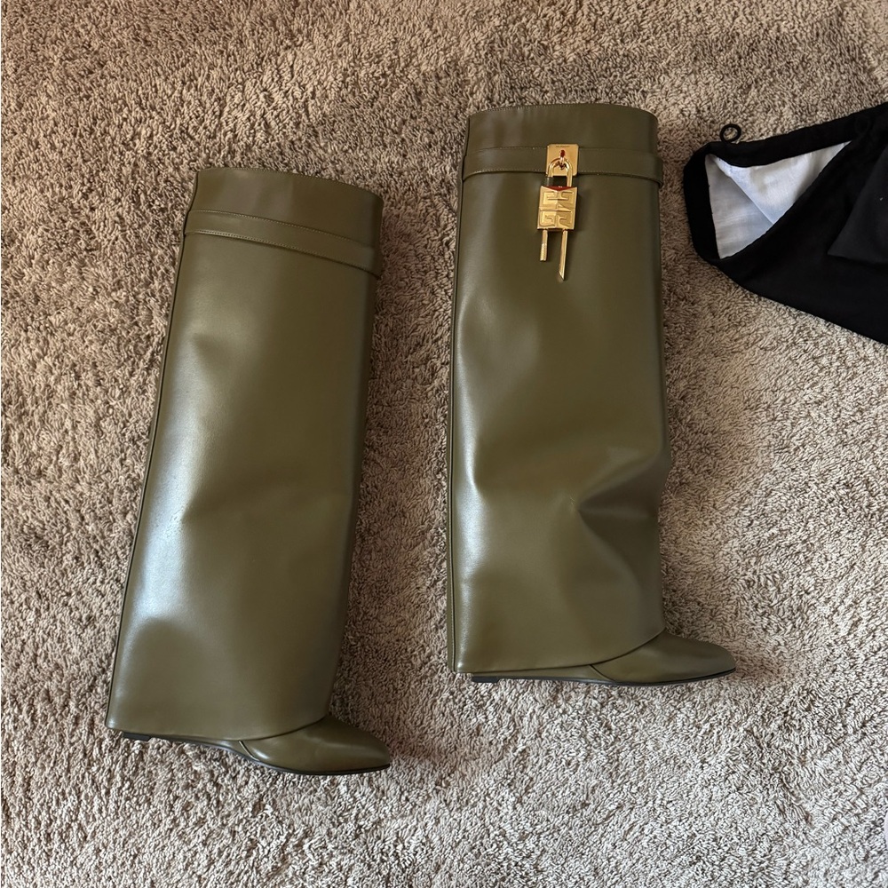 Givenchy Shark Boots Olive Green - Picture 2 of 10